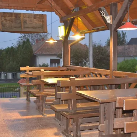 Fekete Macska Panzio Guest house *