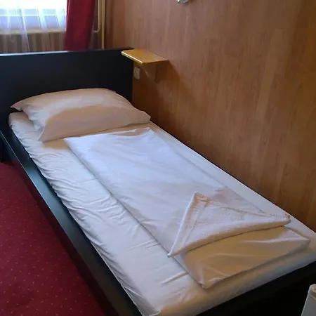 Fekete Macska Panzio Vendégház