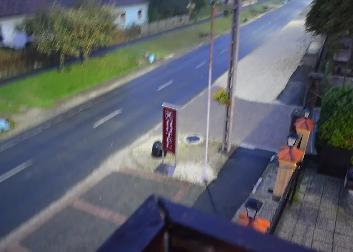 בית הארחה Fekete Macska Panzio Balatonkeresztúr