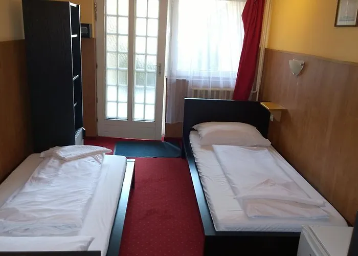 Fekete Macska Panzio בית הארחה Balatonkeresztúr